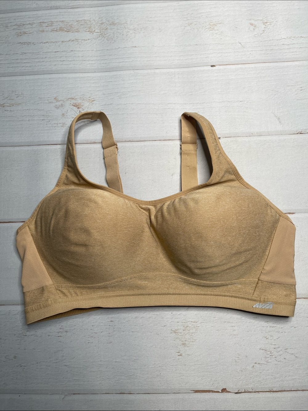 Avia Sports Bra 40D Tan Nude Molded Cups Underwire Convertible Straps Padded